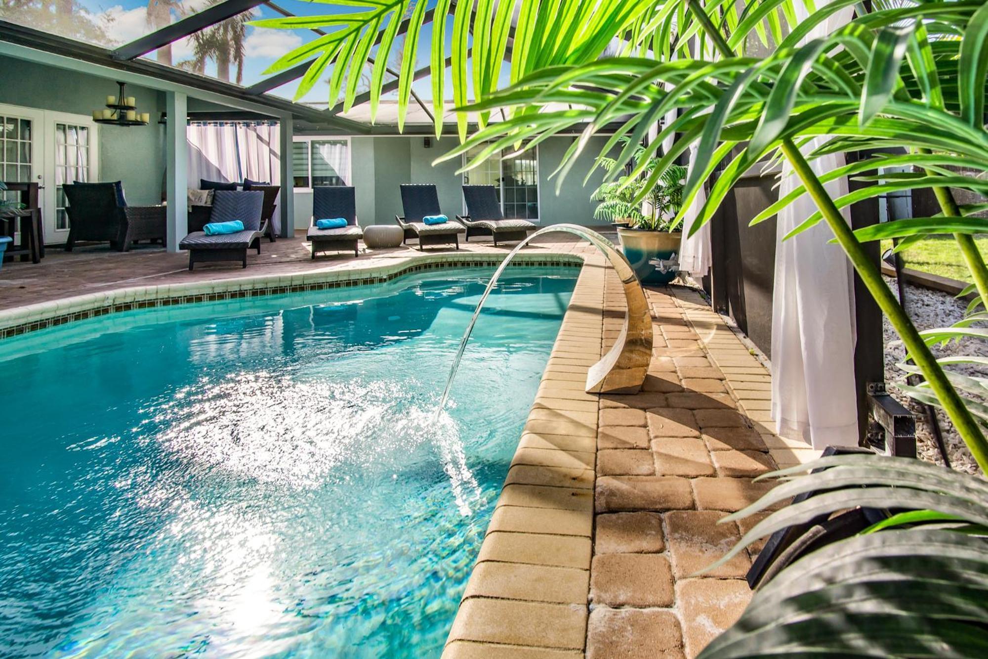 Beach Cottage With Heated Pool Just Off Siesta Key Sarasota Exterior foto